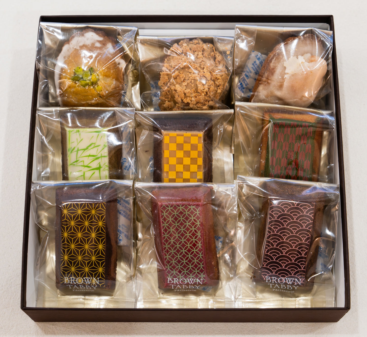 高級　焼き菓子　詰め合わせ　９個入り　フィナンシェ&マドレーヌ　ギフト（贈答用・おしゃれ手土産）